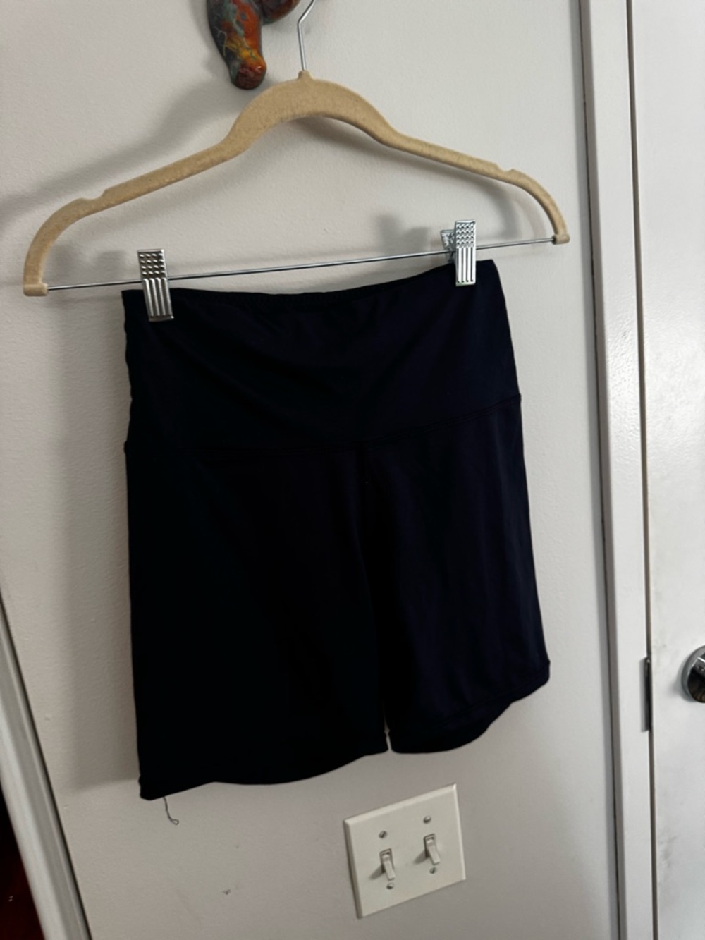 BUNDLE OF 3 biker yoga shorts - mauve, black and navy - Picture 7 of 11